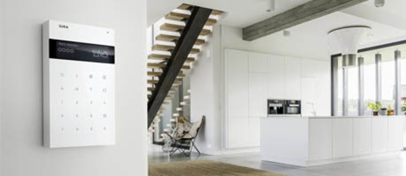 Gira Sicherheitssystem bei Dreamsolar GmbH in Regensburg